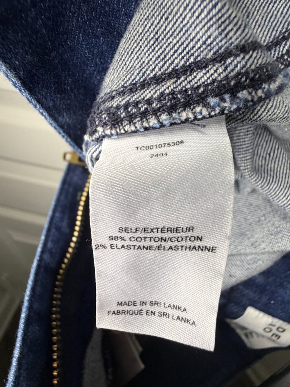 NWT Derek Lam Robertson Cropped Flare Leg Jeans- Dark Wash- 26- MSRP $295 - Picture 9 of 13